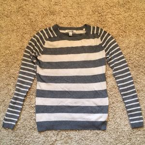 Forever 21 Sweater